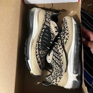 Nike airmax offers accepted!!